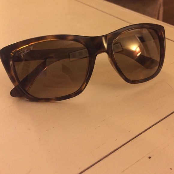 AUTHENTIC POLARIZED RAY BAN CAT EYE WAYFARER