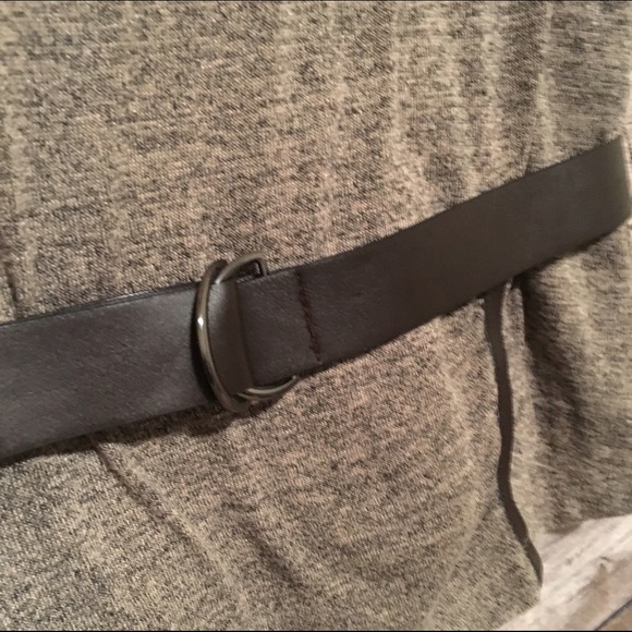 Worthington petite stretch top with matching belt - Picture 3 of 4