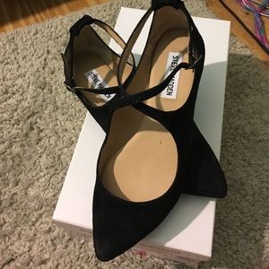 Black Steve Madden flats