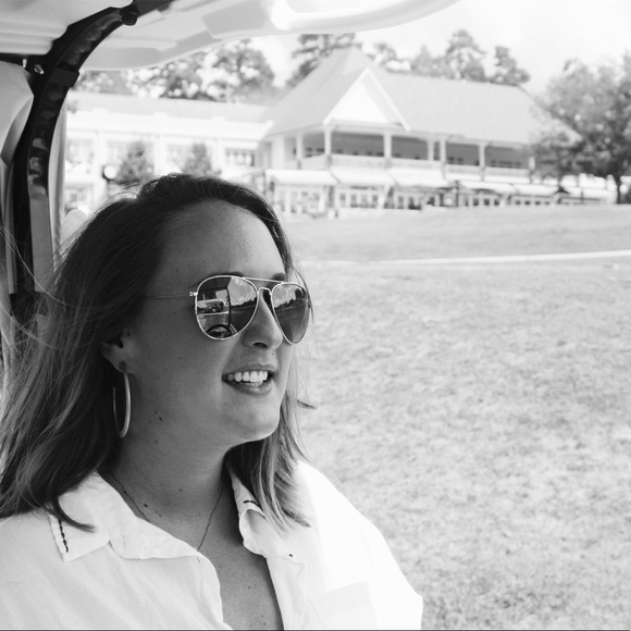 Meet your Posher, Taylor - Picture 1 of 1