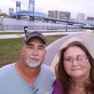 Meet your Posher, Sharon