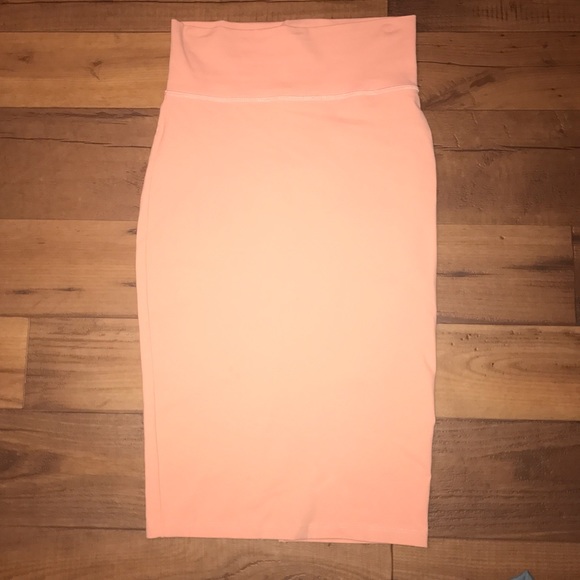 Bebe skirt