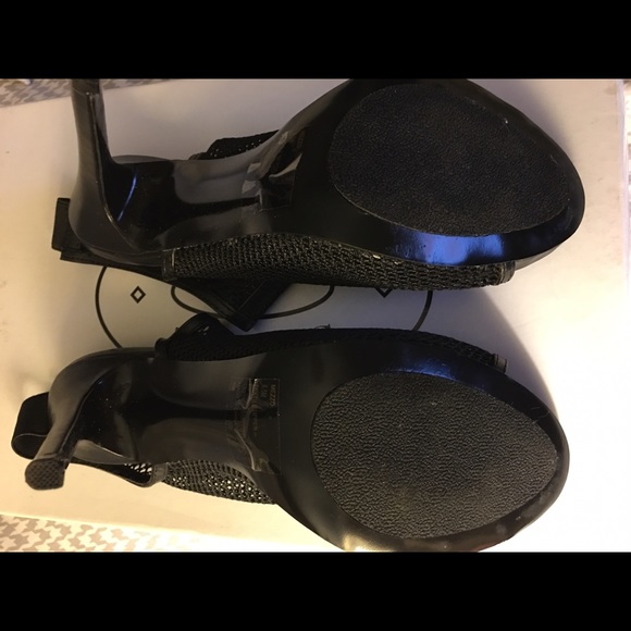 Steve Madden Mezzo High Heel - Picture 2 of 3