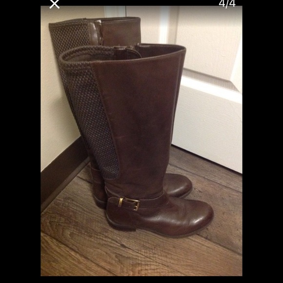CLARKS women boots, EXCELLENT CONDITION