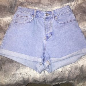 Brandy Melville high waisted shorts