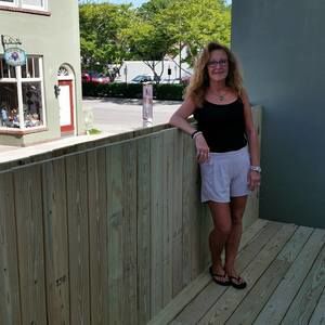 Meet your Posher, Brenda