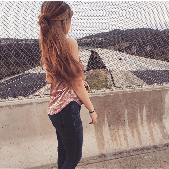 ✨Last One- PRICE FIRM✨Dusty Rose Velvet Top - Picture 8 of 8