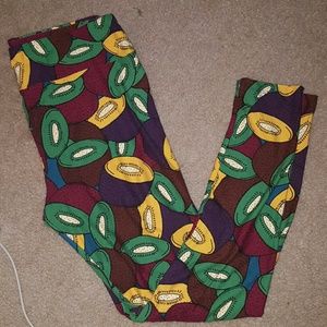 Lularoe leggings BRAND NEW TC kiwi