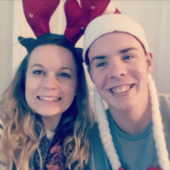 Meet your Posher, Korri - Picture 1 of 1