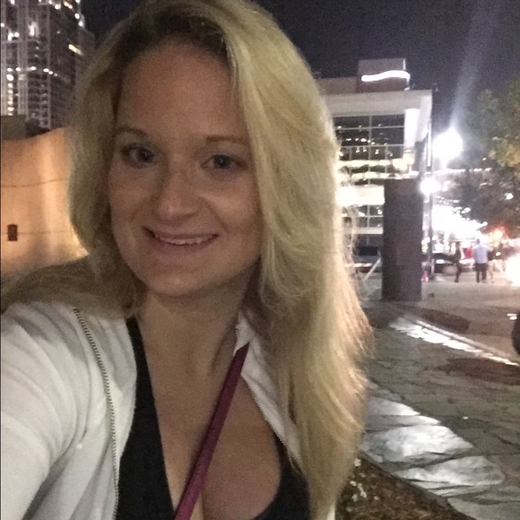 Meet your Posher, Chelsea - Picture 1 of 1