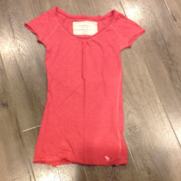 Cute pinkish orange top from abercrombie and Fitch