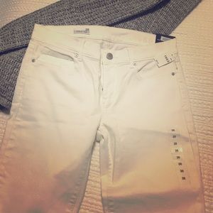 NWT Gap Legging Jean
