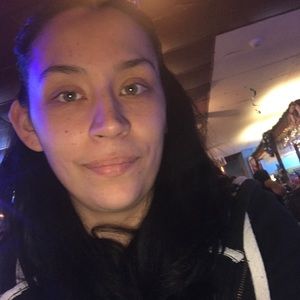 Meet your Posher, Cristina