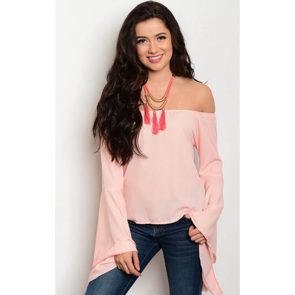 ๐CLEARANCE๐Pink Off-Shoulder Bell Sleeve Top - Picture 2 of 5