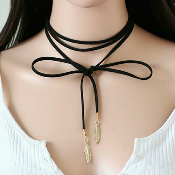‼️ 5 for $25 ‼️ LEAF WRAP BOHEMIAN CHOKER GOLD - Picture 1 of 4