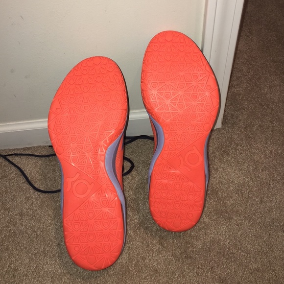 Shoes - Picture 4 of 4