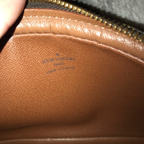 Louis Vuitton Authentic Clutch Wristlet - Picture 3 of 4