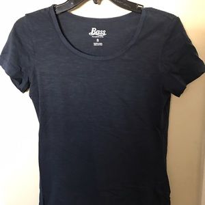 LAST CHANCE EUC Bass T-shirt Navy Blue Size Small