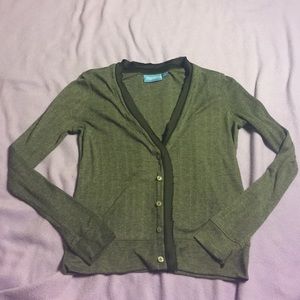 Simply Vera Grey sweater w/black ribbon trim BNWOT