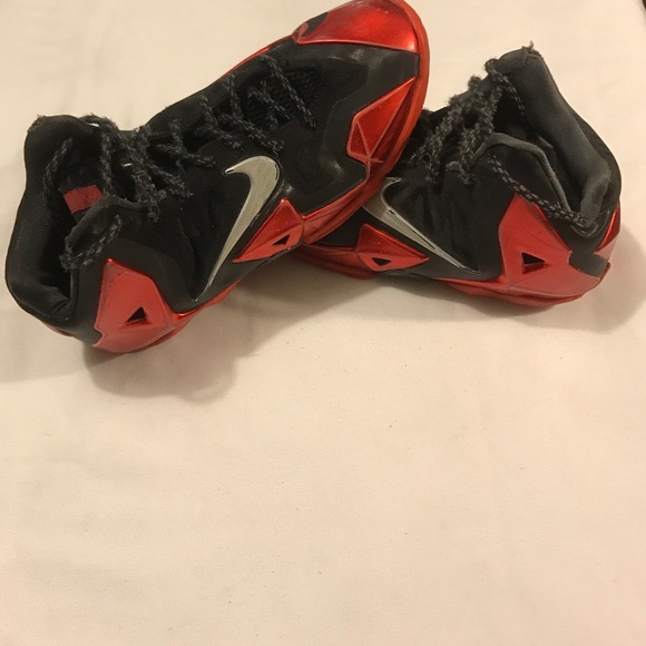 Nike Lebron 11's