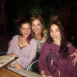 Meet your Posher, Lori