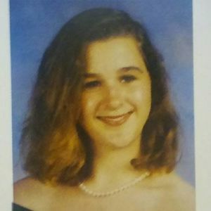 Meet your Posher, Nola