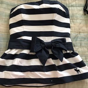 SALE NWT Abercrombie & Fitch Strapless Top  Sz S
