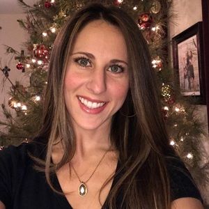 Meet your Posher, Liana