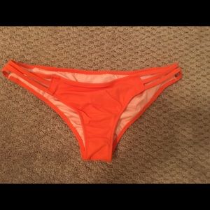 Orange VS bikini bottom