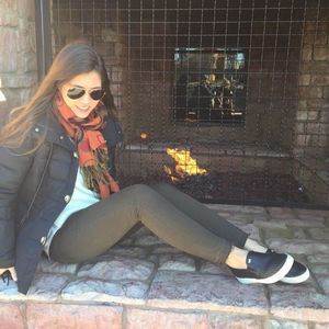 Meet your Posher, Claudia