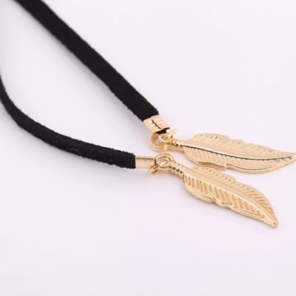 ‼️ 5 for $25 ‼️LEAF WRAP BOHEMIAN CHOKER WITH GOLD - Picture 2 of 3
