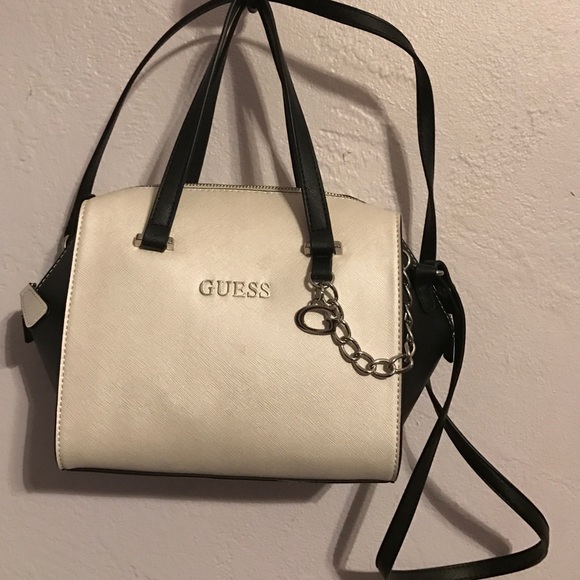 Guess bag
