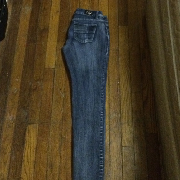 NV Jeans.