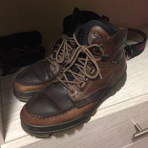 Ecco boots (brown)