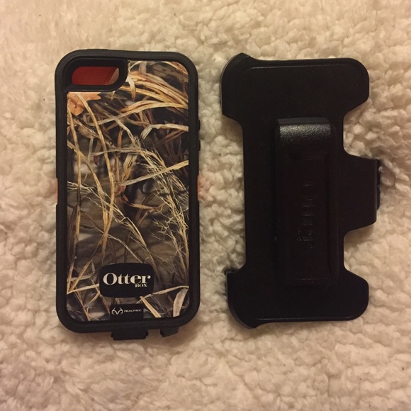 Otter box used only for 1 day!