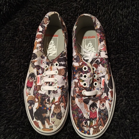 ASPCA limited edition vans NWOT