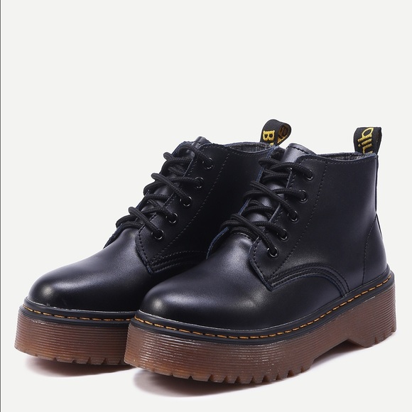 Black Lace Up PU Flatform Boots
