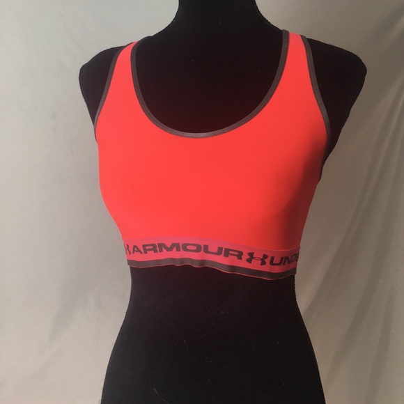 Under Armour Other - Under Armour coral sports bra size M 🌞🏃🏼‍♀️👟🌺