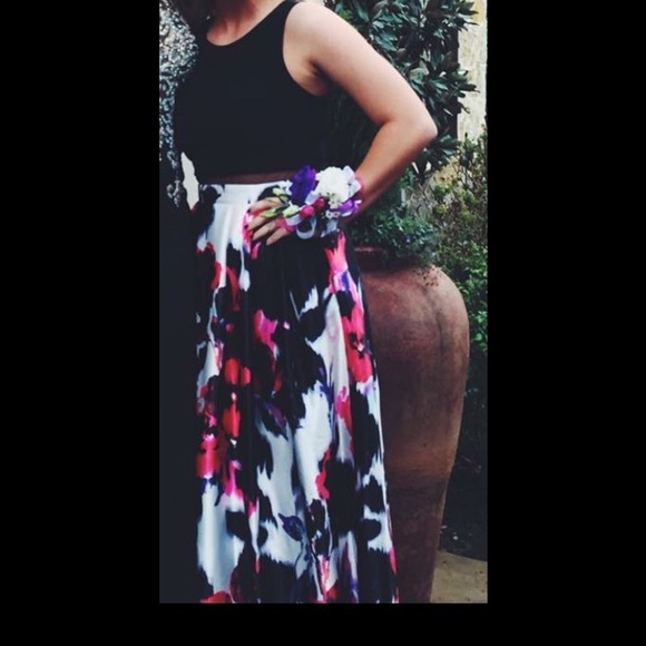 Prom dress - Picture 4 of 4