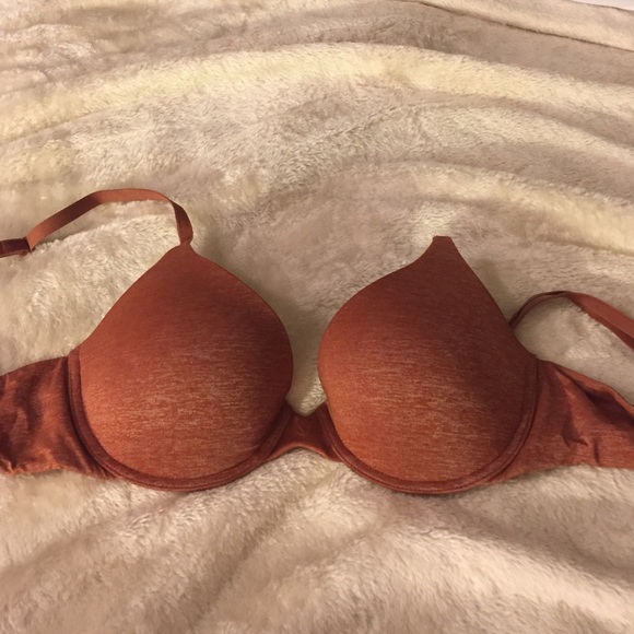 Victoria's Secret uplift semi Demi bra