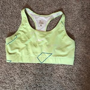 Nike pro sports bra
