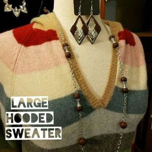 Large hooded sweatet