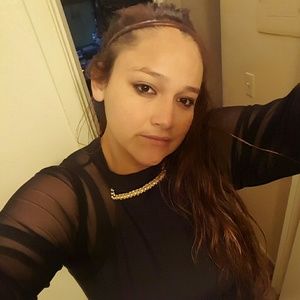 Meet your Posher, Yesenia