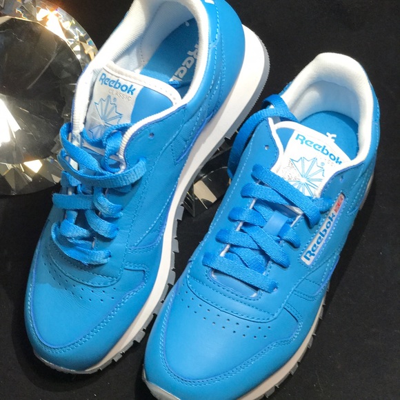 bubble gum reebok
