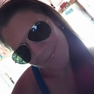 Meet your Posher, Leslie