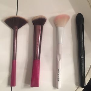 Makeup brush bundle