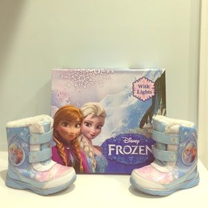 Kids Girls Disney Frozen Winter Light Up Boots