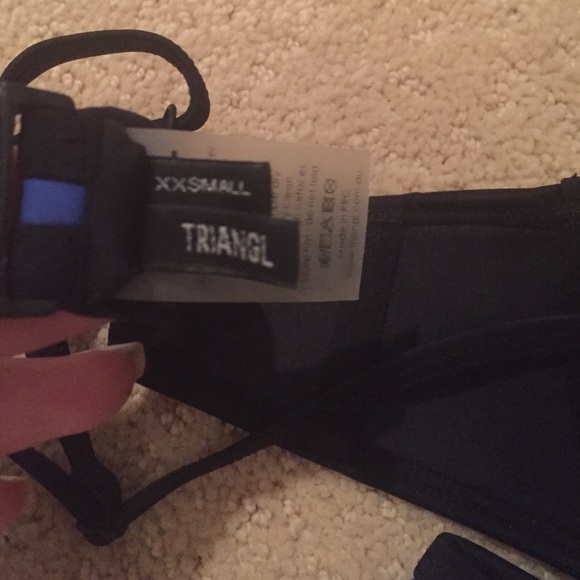 ❌SOLD❌Blue crush triangl set 100% authentic - Picture 2 of 4