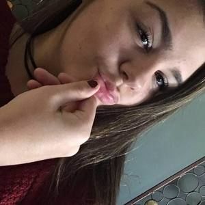 Meet your Posher, Desiray