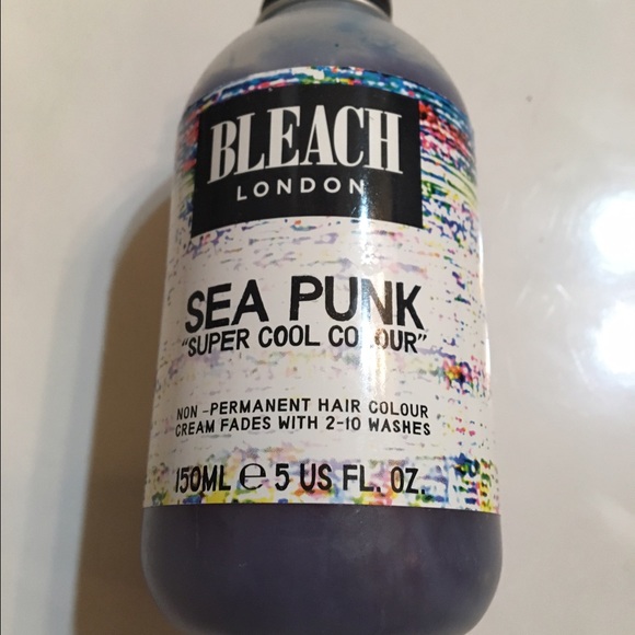 Bleach London Super Cool Colour in Sea Punk